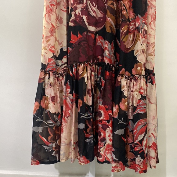 * Elizabeth & James Silk Floral Maxi Dress Size Medium Runway Designer Romantic - Picture 7 of 14